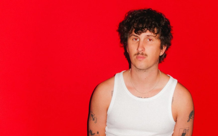 In The Middle Of Somewhere by Arthur Hill EP review 